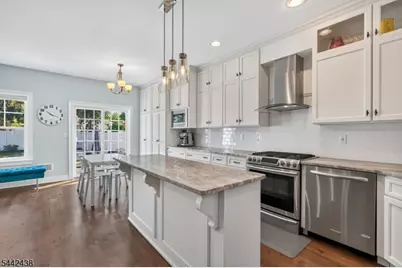 18 A Lincoln Ave #A, Cranford Township, NJ 07016 - Photo 13