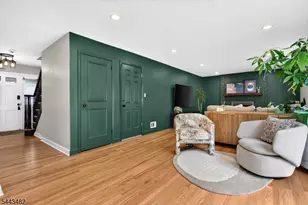 17 Forest Ln, Green Brook Township, NJ 08812 - Photo 11