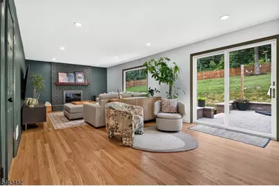 17 Forest Ln, Green Brook Township, NJ 08812 - Photo 9
