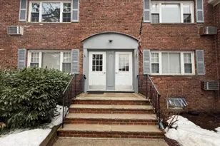 2 Wedgewood Dr #4, Verona, NJ 07044 - Photo 3