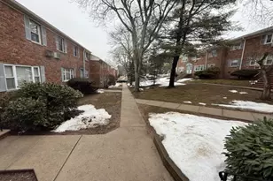 2 Wedgewood Dr #4, Verona, NJ 07044 - Photo 9