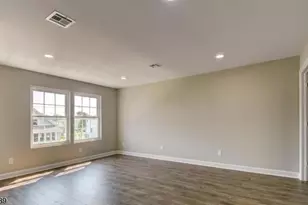 117 Dorothy St, Carteret, NJ 07008 - Photo 9