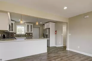 117 Dorothy St, Carteret, NJ 07008 - Photo 5