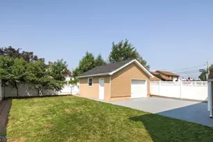 117 Dorothy St, Carteret, NJ 07008 - Photo 25