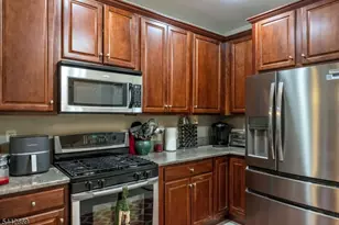 6303 Brookhaven Court, Riverdale, NJ 07457 - Photo 9