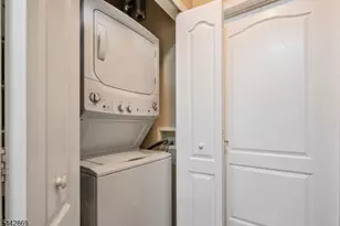 6303 Brookhaven Court, Riverdale, NJ 07457 - Photo 17