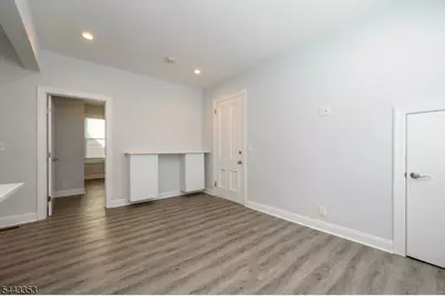 32 Woodland Ave Apt 1, Morris Township, NJ 07960 - Photo 7