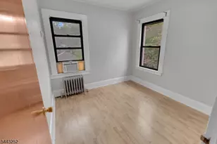 558 Argyle Ave, Orange, NJ 07050 - Photo 11