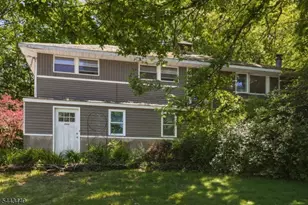 344 Union Ave, Bloomingdale, NJ 07403 - Photo 1