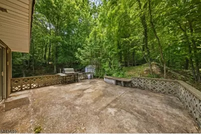 344 Union Ave, Bloomingdale, NJ 07403 - Photo 23