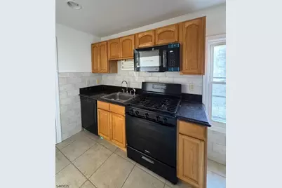 86 Pacific St, Newark, NJ 07105 - Photo 5