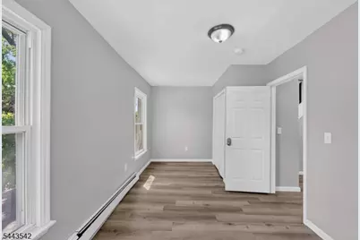 439 7th Ave #R2, Newark, NJ 07107 - Photo 5
