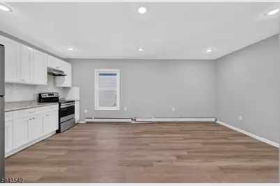 439 7th Ave #R2, Newark, NJ 07107 - Photo 3