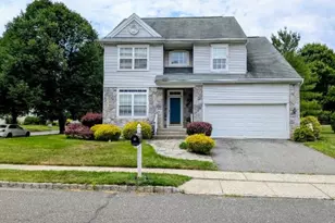 22 Village Square Dr, Union Township, NJ 08802 - Photo 1
