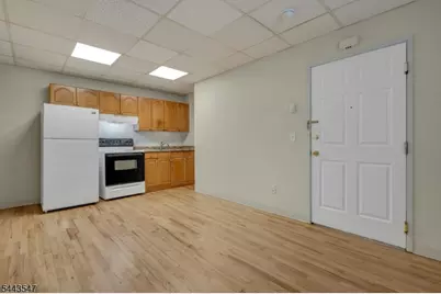377 Park St #C, Hackensack, NJ 07601 - Photo 5