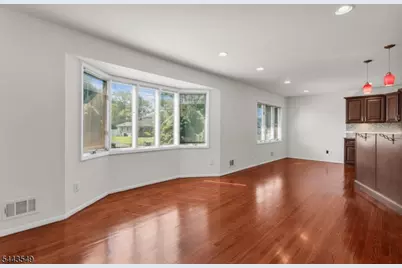 77 Schwinn Dr, Clark Township, NJ 07066 - Photo 3