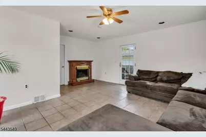 77 Schwinn Dr, Clark Township, NJ 07066 - Photo 9