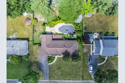 77 Schwinn Dr, Clark Township, NJ 07066 - Photo 21