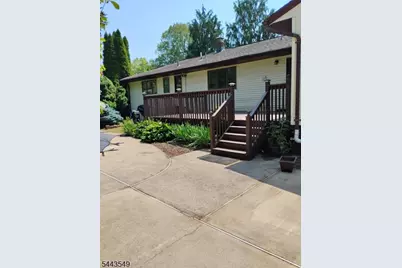 77 Schwinn Dr, Clark Township, NJ 07066 - Photo 23