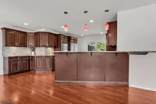 77 Schwinn Dr, Clark Township, NJ 07066 - Photo 5