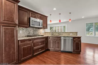 77 Schwinn Dr, Clark Township, NJ 07066 - Photo 7