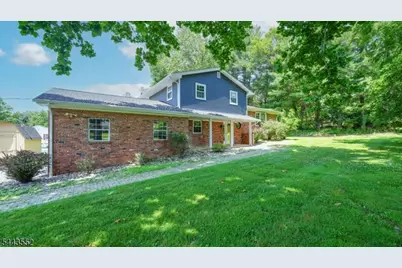 8 Deer Path, Holland Township, NJ 08848 - Photo 3