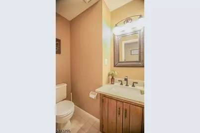 194 Driscoll Ct, Franklin Township, NJ 08873 - Photo 17