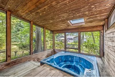 65 Leamoor Dr, Parsippany, NJ 07054 - Photo 13