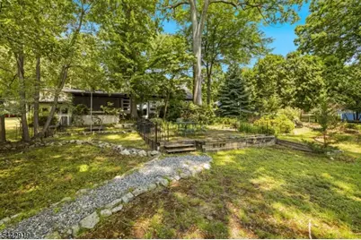 65 Leamoor Dr, Parsippany, NJ 07054 - Photo 23