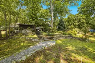 65 Leamoor Dr, Parsippany, NJ 07054 - Photo 23