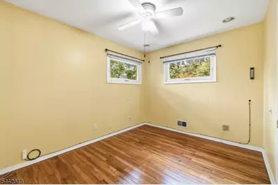 65 Leamoor Dr, Parsippany, NJ 07054 - Photo 17