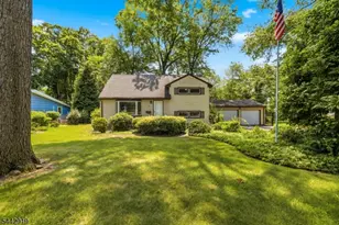 65 Leamoor Dr, Parsippany, NJ 07054 - Photo 25