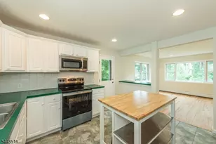 16 Florence St, Hopatcong, NJ 07874 - Photo 7