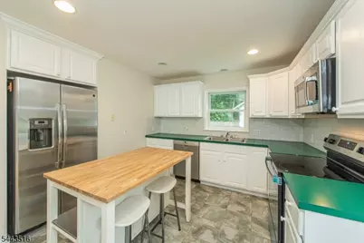 16 Florence St, Hopatcong, NJ 07874 - Photo 5