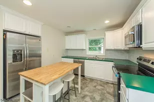16 Florence St, Hopatcong, NJ 07874 - Photo 5
