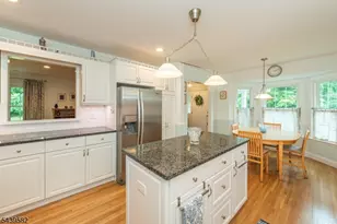 31 Cooper Ln, Long Hill Township, NJ 07946 - Photo 9