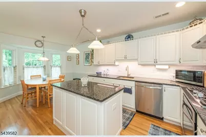 31 Cooper Ln, Long Hill Township, NJ 07946 - Photo 7