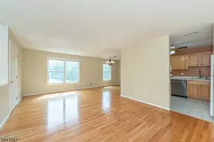 38 Chanda Ct, Clifton, NJ 07012 - Photo 7