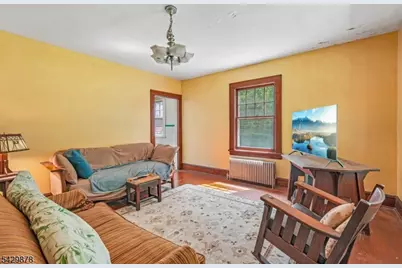 16 Silverthorne Rd, High Bridge, NJ 08829 - Photo 7