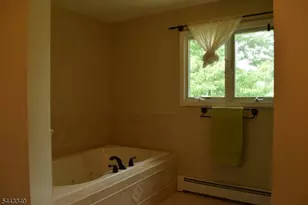 25 Haddon Rd, Parsippany, NJ 07054 - Photo 9