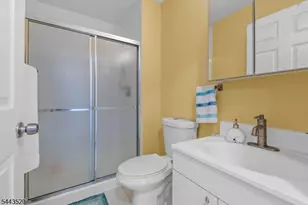 29 Brook St, Franklin Township, NJ 08873 - Photo 27