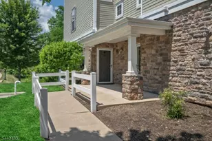 101 Birch Ct, Hanover Township, NJ 07927 - Photo 3