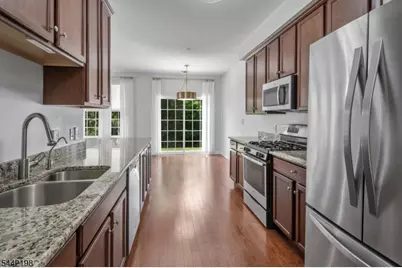 101 Birch Ct, Hanover Township, NJ 07927 - Photo 7