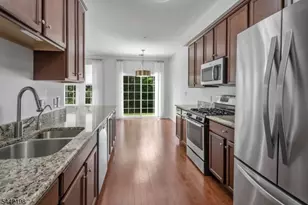 101 Birch Ct, Hanover Township, NJ 07927 - Photo 7