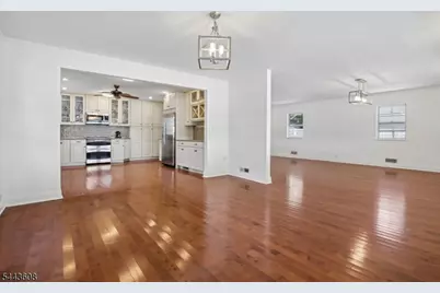 19 Lakeland Dr, Hopatcong, NJ 07843 - Photo 17