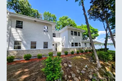 19 Lakeland Dr, Hopatcong, NJ 07843 - Photo 1