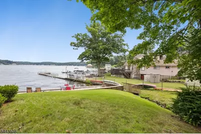 19 Lakeland Dr, Hopatcong, NJ 07843 - Photo 35