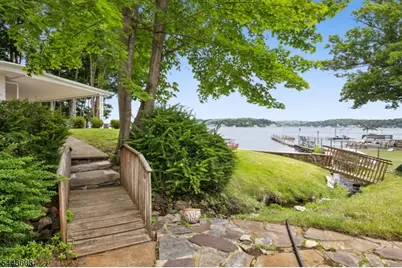 19 Lakeland Dr, Hopatcong, NJ 07843 - Photo 43