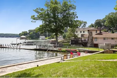 19 Lakeland Dr, Hopatcong, NJ 07843 - Photo 37