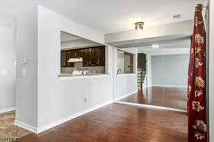 29 Encampment Dr, Bedminster Township, NJ 07921 - Photo 9
